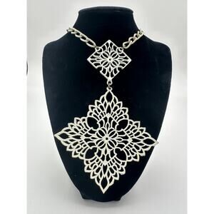 Vintage Unique White Filigree Snowflake Pendant Necklace 19"